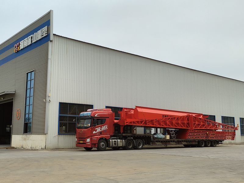 電動葫蘆門式起重機 2臺 MHxh10t—27m 制作完成，發往甘肅蘭州交付客戶使用