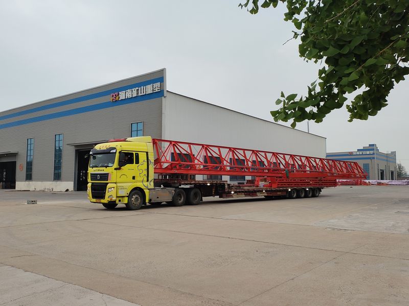 電動葫蘆門式起重機  MH10t—26m 單懸6米 制作完成，發往湖北省黃岡市交付客戶使用。